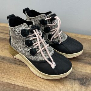 Sorel Black Chalk Leather Out N About Classic Boot Girls Waterproof Winter